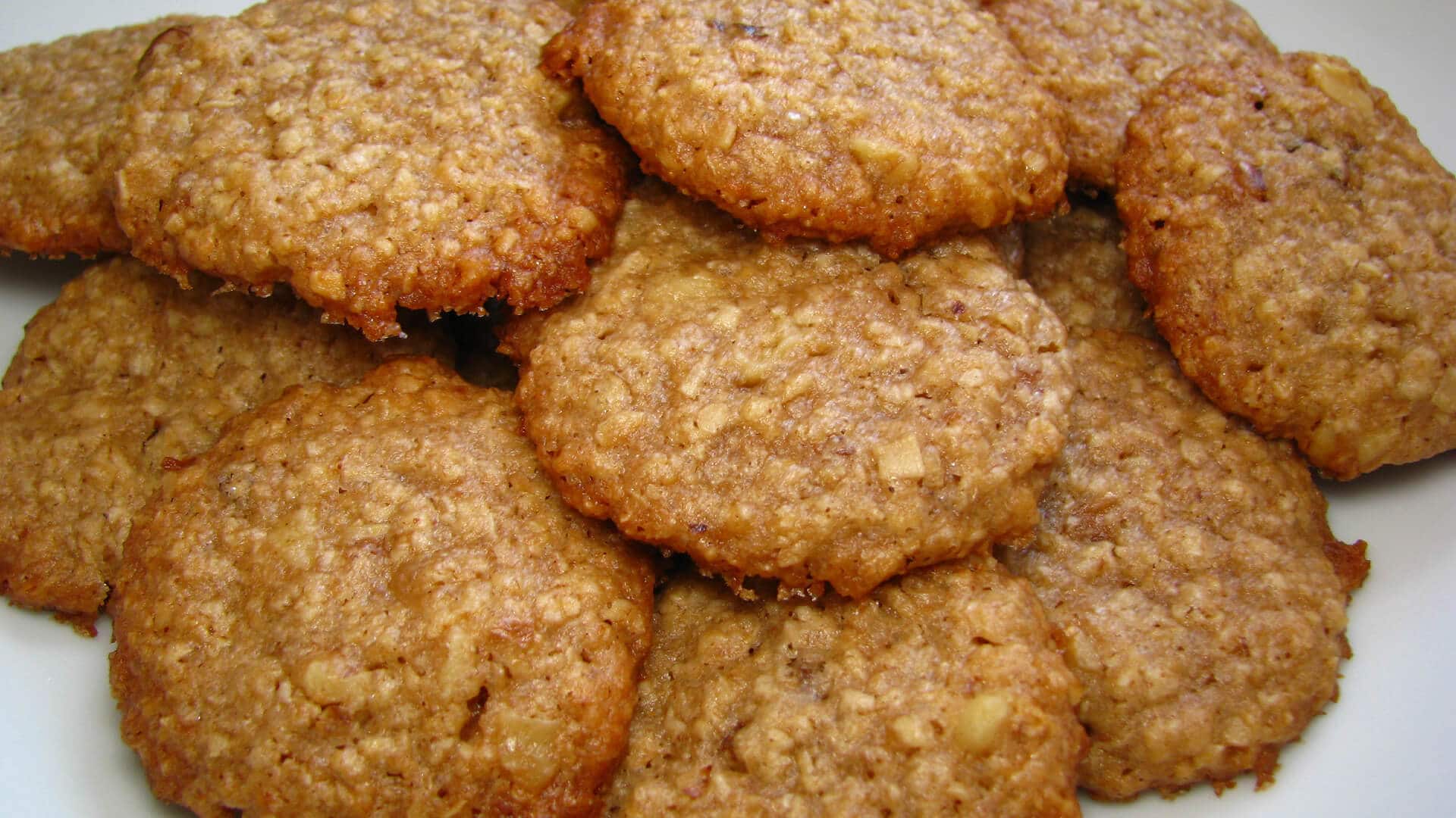 Nido del Condor Hotel & Spa, tu hotel en Bariloche, te ofrece desayuno horneado en el momento, libre uso del Spa con jacuzzi, pileta climatizada, sauna y baño turco, estacionamiento, wi fi , kids club, etc. Nuestro Restaurant es de cocina internacional con opciones para veganos, vegetarianos y celiacos.